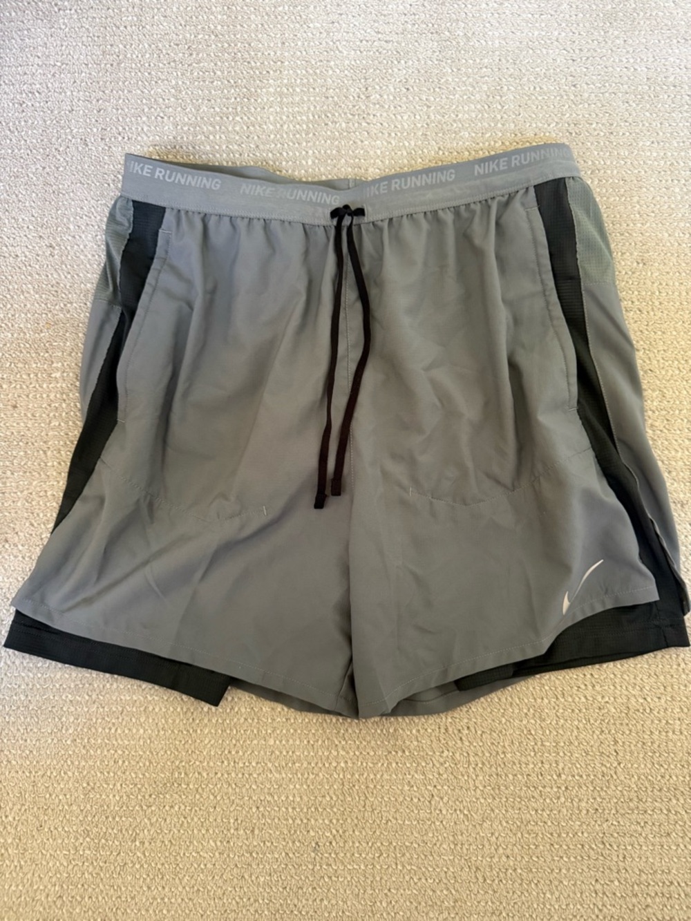 Nike Men’s Grey Running Shorts with Inner Liner M NWT